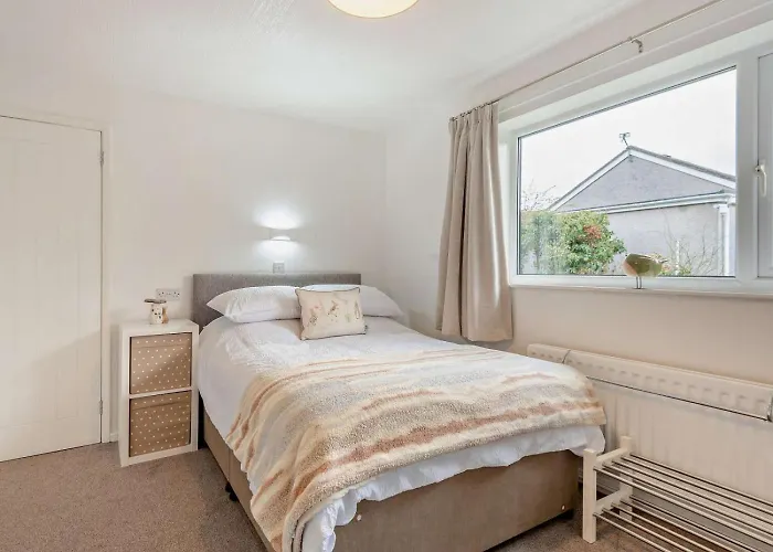 3 Bed In 95858 كيسويك