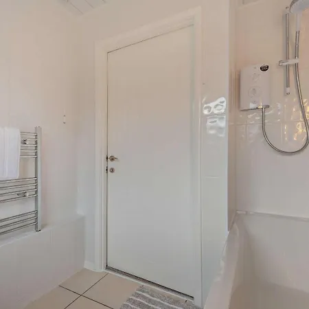 3 Bed In 95858 Ferienhaus